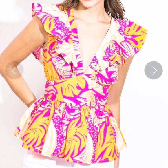 Flying Tomato x Anthrolopogie Abstract V-Neck Peplum Top M - Picture 2 of 13